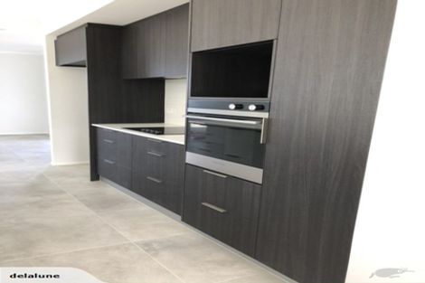 Photo of property in 40 Owen Chapman Drive, Red Beach, 0932