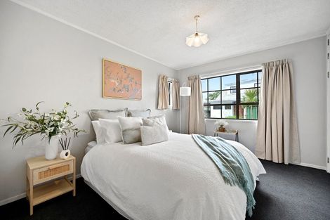 Photo of property in 5 Monique Place, Dinsdale, Hamilton, 3204