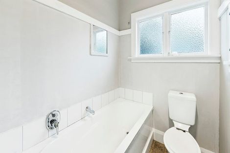 Photo of property in 60 Martin Avenue, Beckenham, Christchurch, 8023