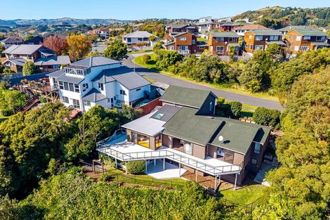 Photo of property in 22 Sailmaker Close, Whitby, Porirua, 5024