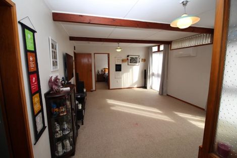 Photo of property in 12 Totara Street, Marton, 4710