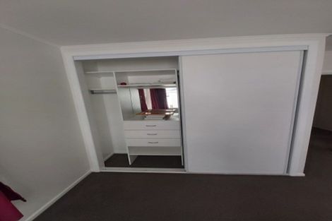 Photo of property in 45 Kenmore Street, Newlands, Wellington, 6037