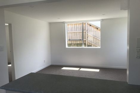 Photo of property in 21/125u Queens Drive, Lyall Bay, Wellington, 6022