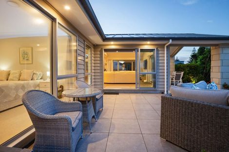 Photo of property in 118 Rosetta Road, Raumati South, Paraparaumu, 5032