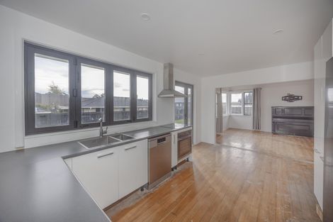 Photo of property in 30 Oban Street, Holmes Hill, Oamaru, 9401
