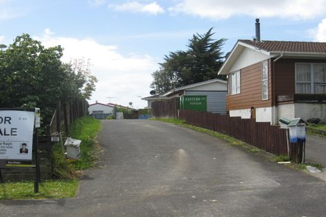 Photo of property in 1/21 Moncrieff Avenue, Clendon Park, Auckland, 2103