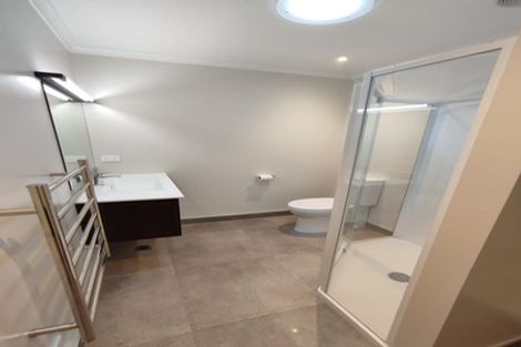 Photo of property in 10 Ridgeview Close, Red Beach, 0932