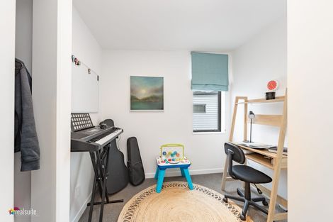 Photo of property in 7u6 Handyside Street, Tawa, Wellington, 5028