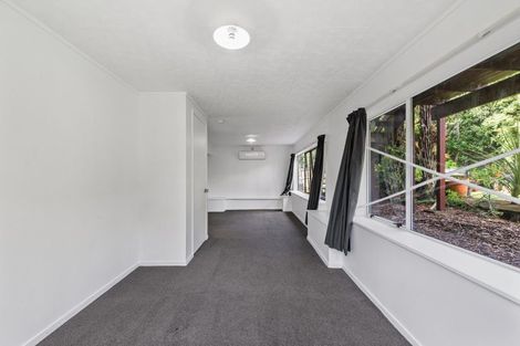 Photo of property in 13 Booker Place, Weymouth, Auckland, 2103