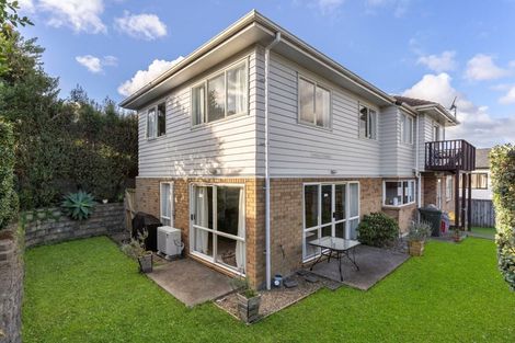 Photo of property in 8a Grassways Avenue, Pakuranga, Auckland, 2010