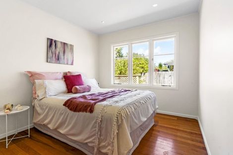 Photo of property in 51 Smythe Road, Henderson, Auckland, 0612