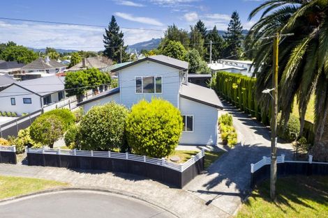 Photo of property in 13 Poplar Grove, Ebdentown, Upper Hutt, 5018