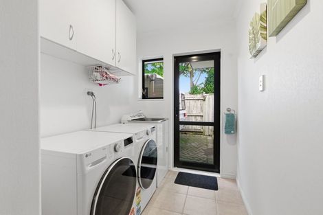 Photo of property in 35 Ocean Crest, Papamoa Beach, Papamoa, 3118