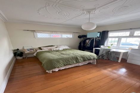 Photo of property in 332 Adelaide Road, Newtown, Wellington, 6021