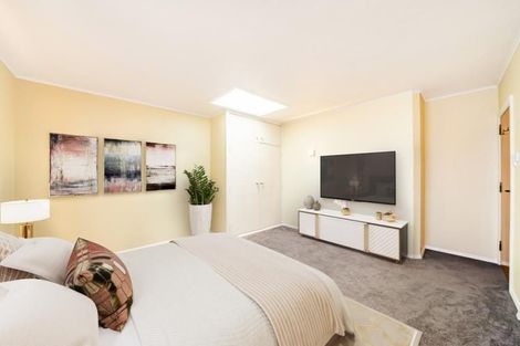 Photo of property in 17 Birdwood Road, Waterloo, Lower Hutt, 5011