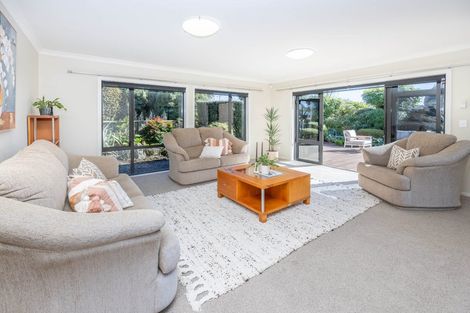 Photo of property in 72 Barrington Drive, Huntington, Hamilton, 3210
