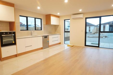 Photo of property in 8 Rorotu Avenue, Karaka, Papakura, 2113