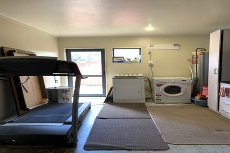 Photo of property in 3 Carlas Way, Ranui, Auckland, 0612