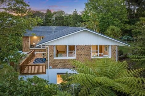 Photo of property in 30 Heathcote Road, Castor Bay, Auckland, 0620