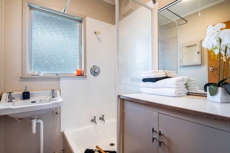 Photo of property in 6/43 Shakespeare Road, Milford, Auckland, 0620