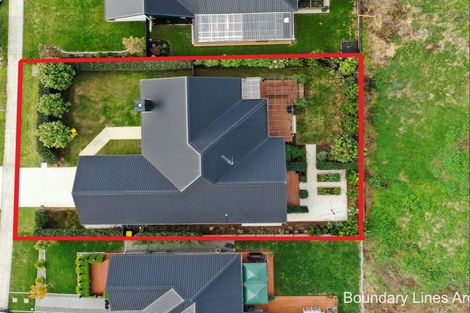 Photo of property in 52 Norfolk Drive, Cambridge, 3434