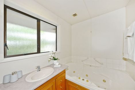 Photo of property in 69 Greers Road, Burnside, Christchurch, 8041