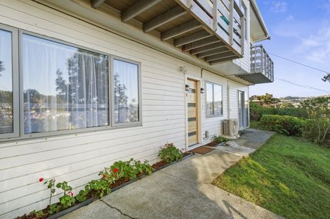 Photo of property in 1/9 Wye Street, Island Bay, Wellington, 6023