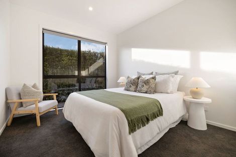 Photo of property in 13 Falconer Rise, Jacks Point, Queenstown, 9371