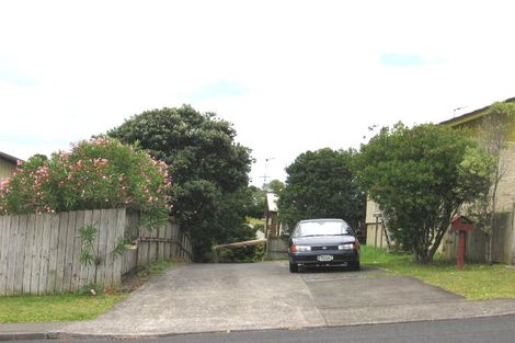 Photo of property in 2/101 Lynn Road, Bayview, Auckland, 0629