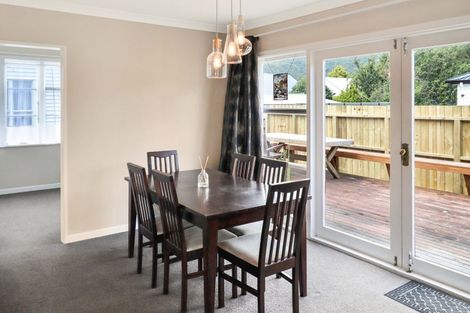 Photo of property in 19 Wheatley Street, Naenae, Lower Hutt, 5011