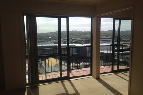 Photo of property in 6h/18 Ronwood Avenue, Manukau, Auckland, 2104