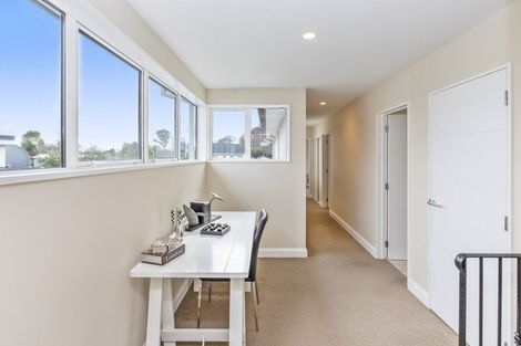 Photo of property in 16 Worsleys Road, Cracroft, Christchurch, 8025
