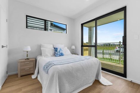 Photo of property in 16 Kapeta Lane, Karaka, 2113