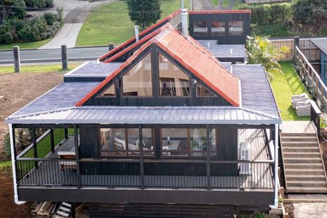 Photo of property in 8 Grey Avenue, Tairua, 3508