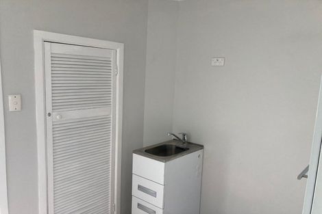 Photo of property in 52 Salford Street, Newlands, Wellington, 6037