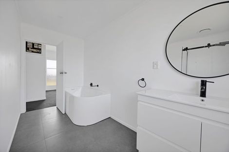 Photo of property in 13 Murray Avenue, Hawera, 4610