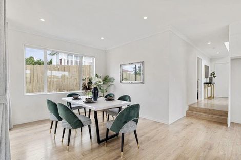 Photo of property in 8 Harrington Road, Henderson, Auckland, 0610