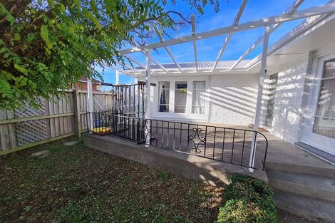 Photo of property in 186 Avonhead Road, Avonhead, Christchurch, 8042