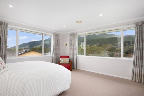 Photo of property in 19 David Street, Waikanae, 5036