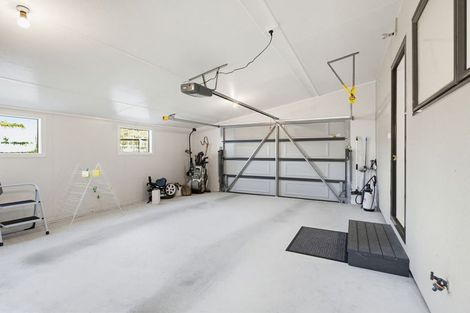 Photo of property in 74b Grand Vue Road, Kawaha Point, Rotorua, 3010