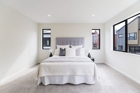 Photo of property in 4 Pukeko Road, Hobsonville, 0616