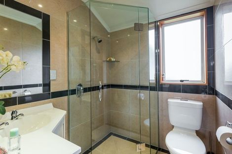 Photo of property in 11 Kensington Drive, Taradale, Napier, 4112