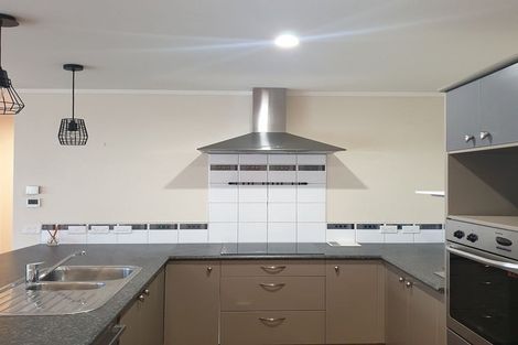 Photo of property in 19a Betty Watt Grove, Riverstone Terraces, Upper Hutt, 5018