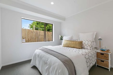 Photo of property in 9 Neesons Way, Glendene, Auckland, 0602