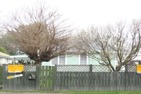 Photo of property in 76 Lipscombe Crescent, Havelock North, 4130