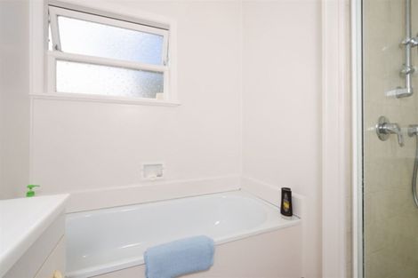 Photo of property in 29 Poinsettia Place, Henderson, Auckland, 0610