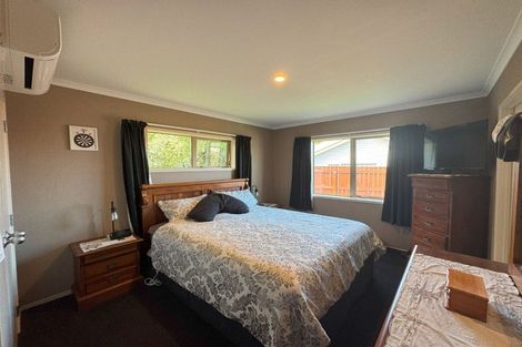 Photo of property in 10 Almond Grove, Feilding, 4702