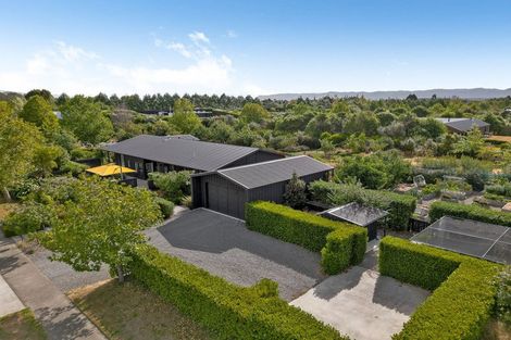 Photo of property in 7 Fairway Drive, Martinborough, 5711