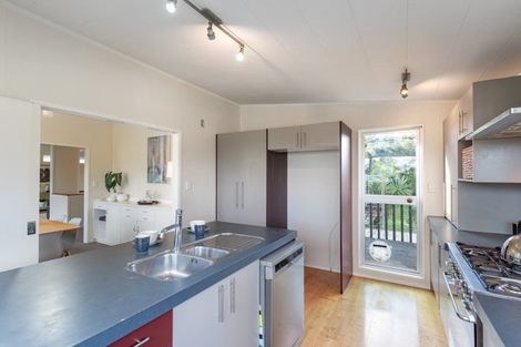 Photo of property in 14 Alleyne Court, Brown Owl, Upper Hutt, 5018