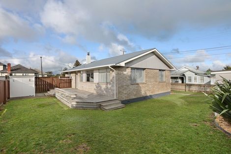 Photo of property in 32 Morris Street, Marton, 4710